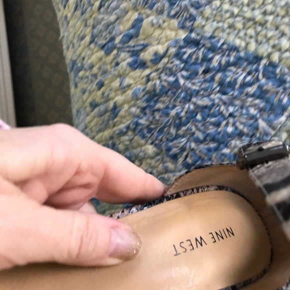 Nine West snakeskin heels size 7-1/2 - Picture 5 of 8